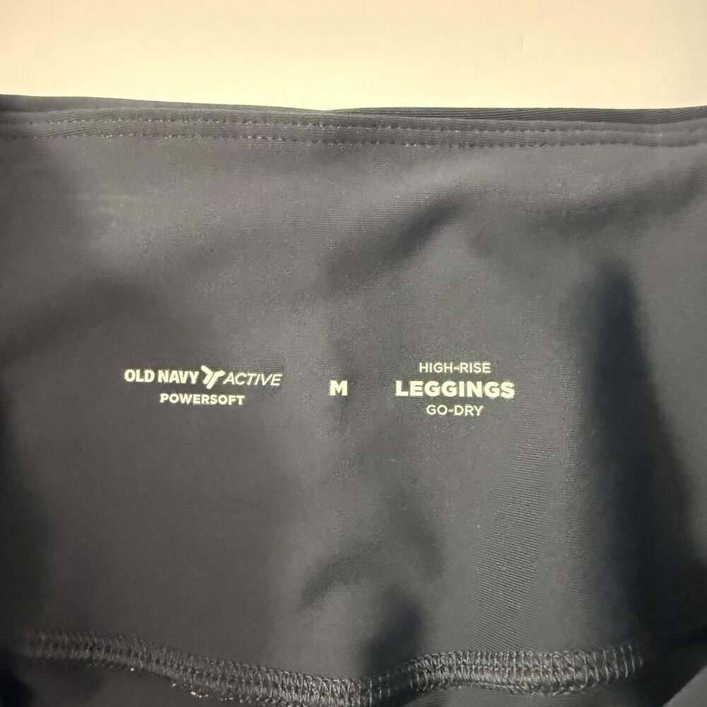 Old Navy Active Powersoft High-Rise 7/8 Leggings with Pockets Size M - Picture 5 of 15